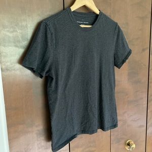 Men’s Everlane T-shirt, Charcoal Gray, Small